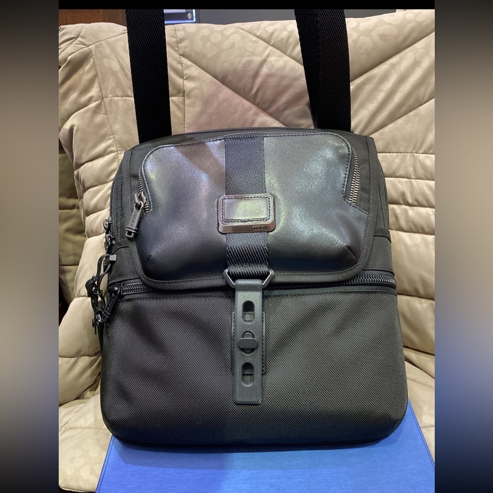 Tumi - Side Sling Satchel Bag